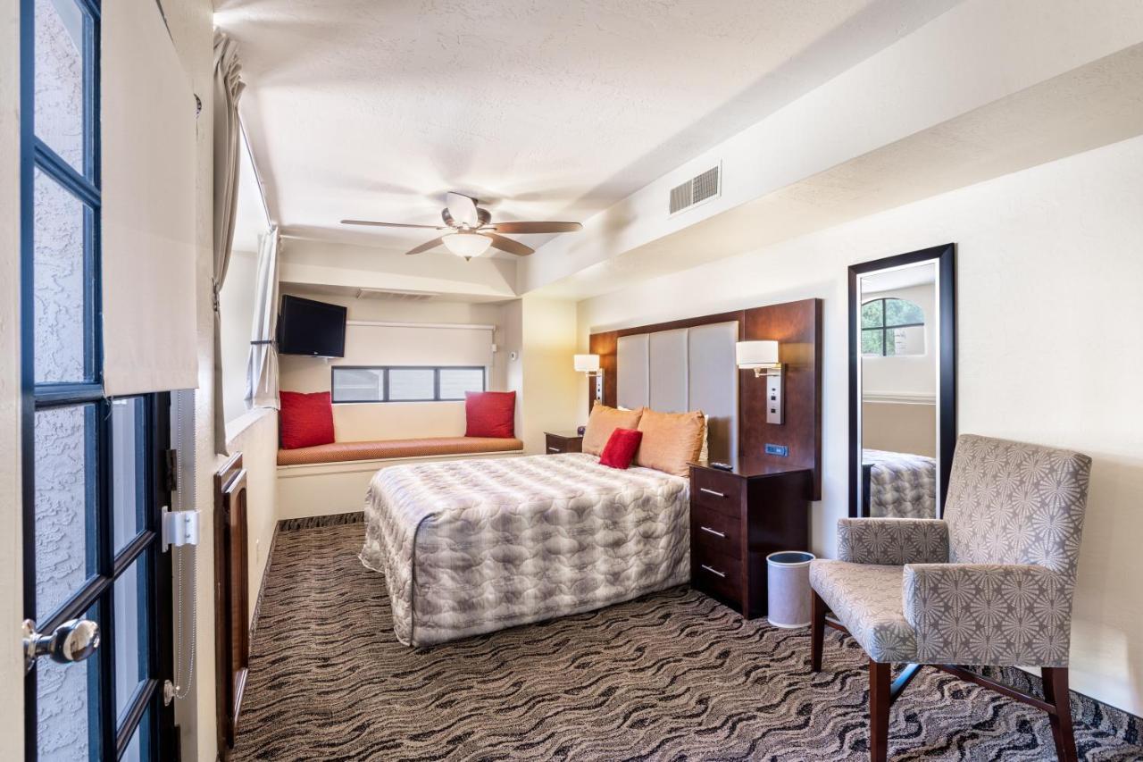 Scottsdale Camelback Resort Exterior photo